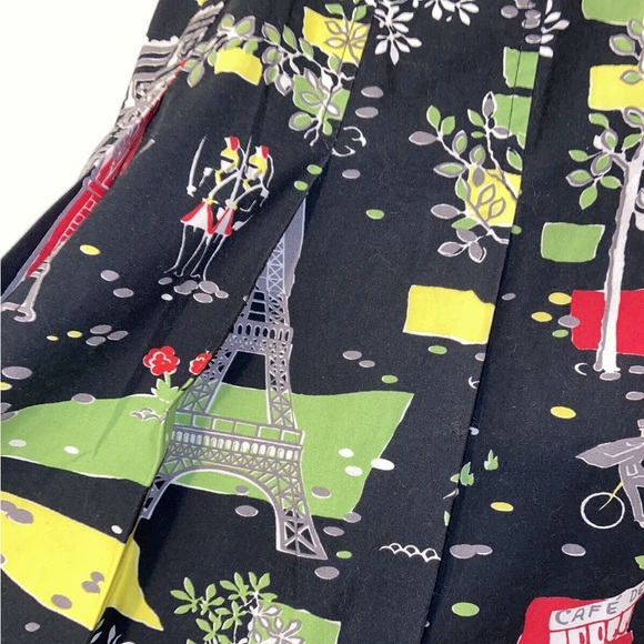 Bernardo Black & Red Paris Cityscape Cotton Pleated Skater Skirt Size 4P - Picture 3 of 7